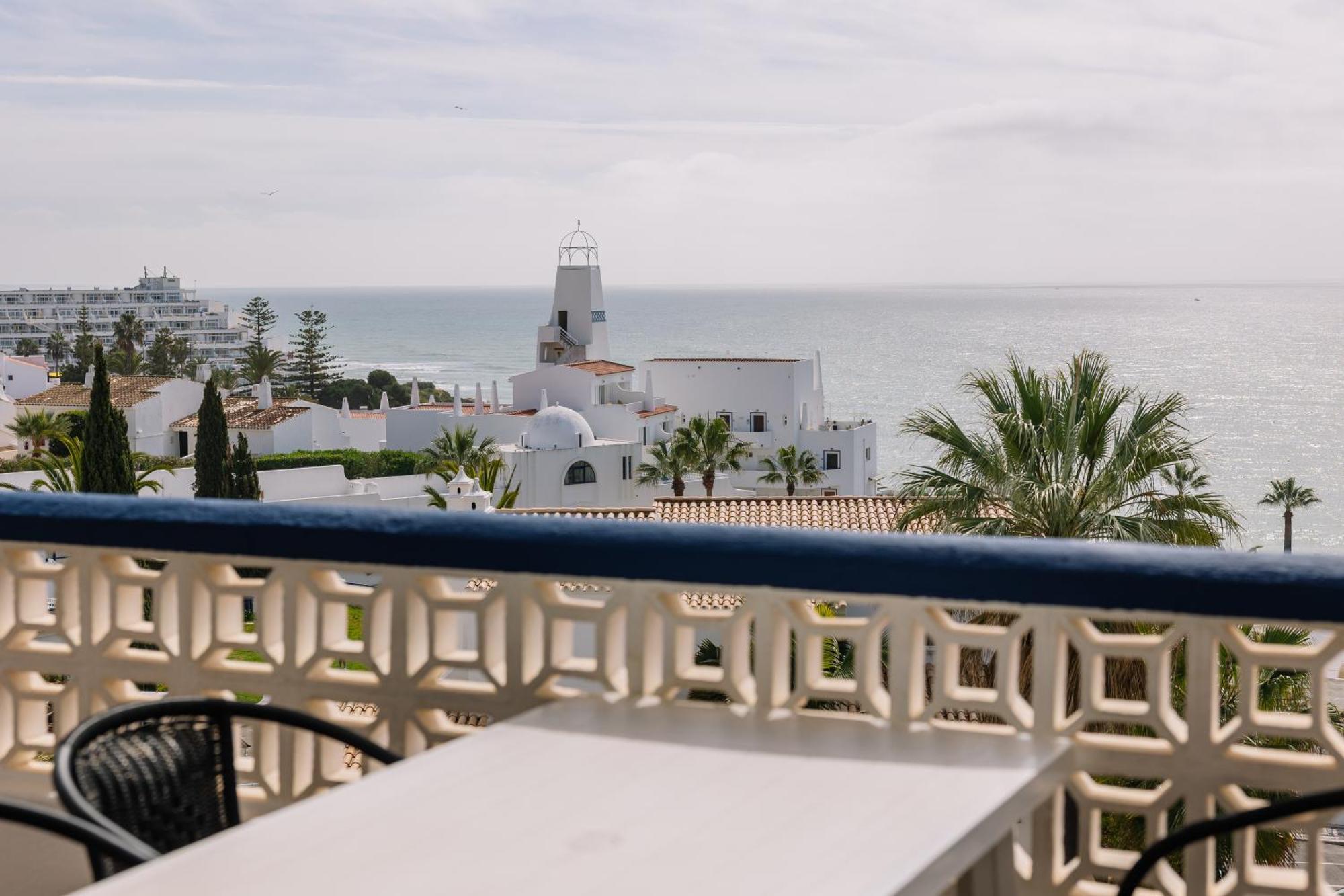 Grand Muthu Oura View Beach Club Aparthotel Albufeira Ngoại thất bức ảnh